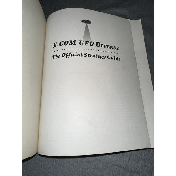 X-Com UFO Defense : The Official Strategy Guide by David Ellis (1995) Micro Pros - Picture 2 of 10